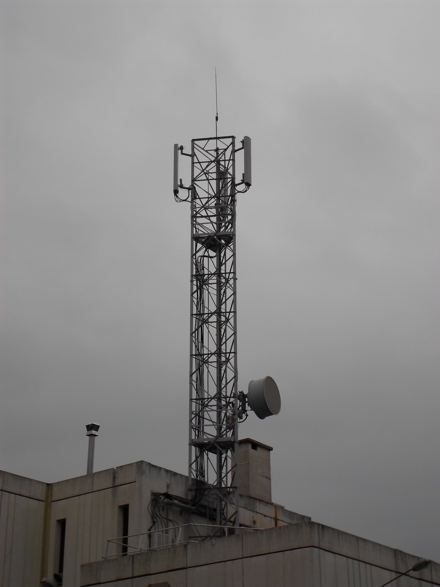 antenne-relais-telecom-gsm